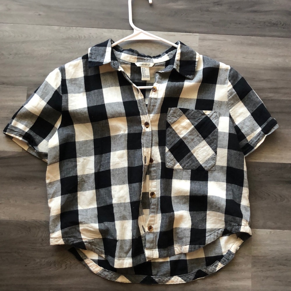 Cropped Checkered Button Up Top